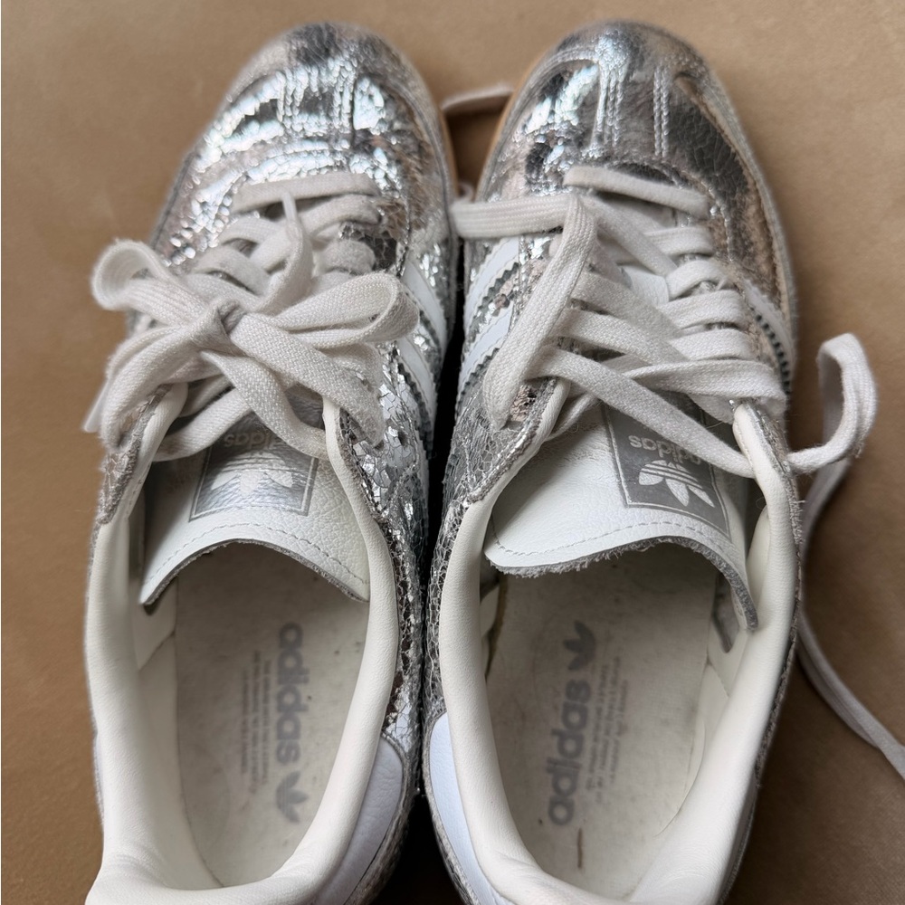 Adidas Silver Metallic Crackle Leather Sneakers with White Stripes size 6.5 US - Picture 4 of 4
